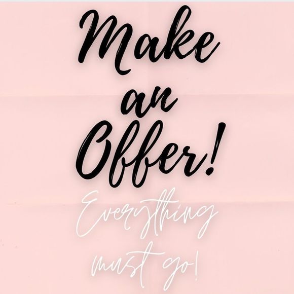 Nike Other - BRING YOUR OFFERS!